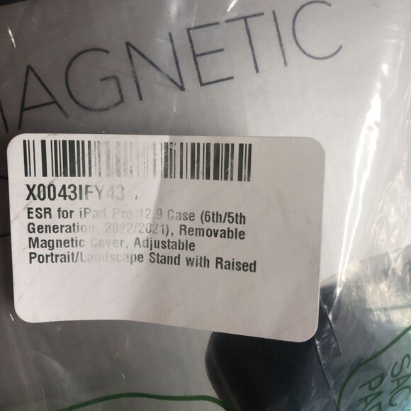 ESR for iPad Pro 12.9 Case (6th/5th Generation, 2022/2021), Removable Magnetic - Picture 12 of 13